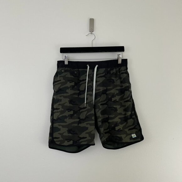 Vuori Banks Camo Green Athletic Shorts Men's Size Large - Picture 1 of 5